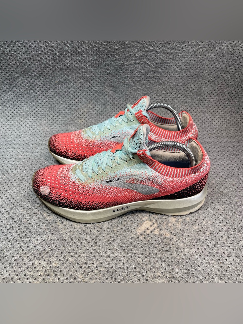 Brooks Levitate 2 Running Shoes No Insoles Size 8.5 Women’s